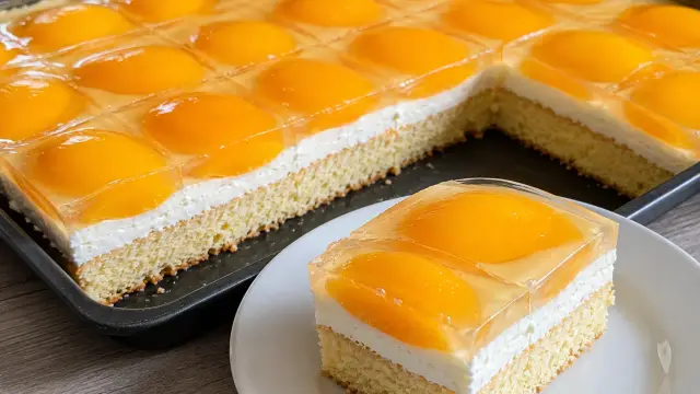 Letné broskyňové rezy so želatínou a tvarohom