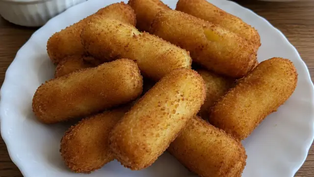 Chrumkavé zemiakové krokety so syrom