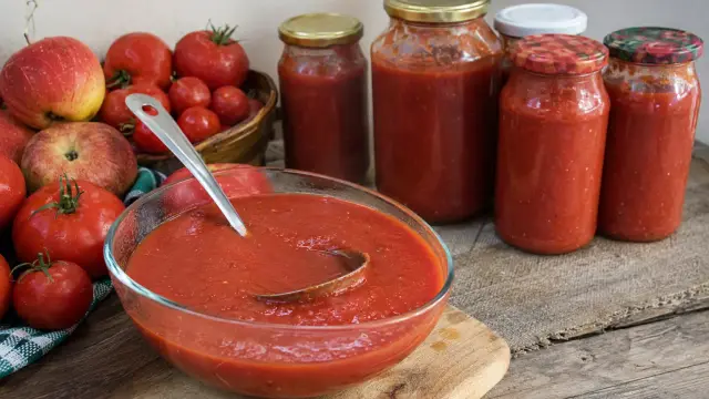 Domáci kečup z čerstvých paradajok a jabĺk